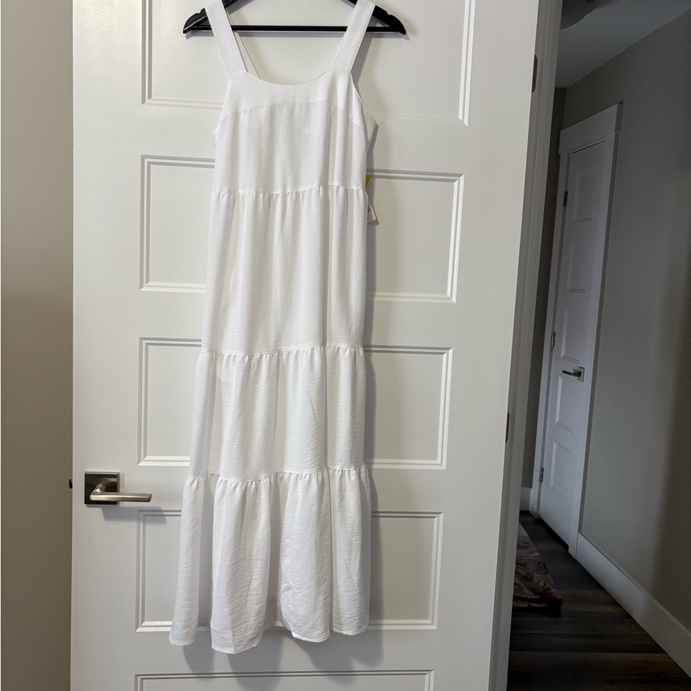 Black Bow White Tiered Maxi Dress NWT Flowy Elastic Back Resort (S) - Picture 7 of 16